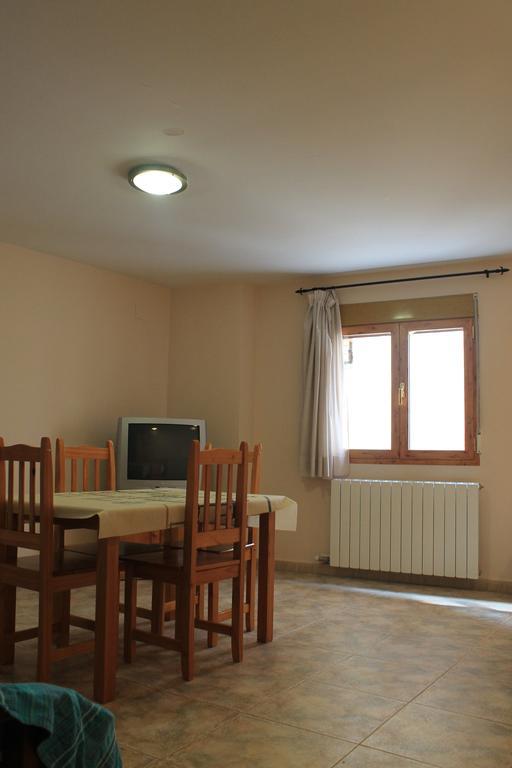 Apartamentos Turisticos Rosario Камарена де ла Сиера Стая снимка