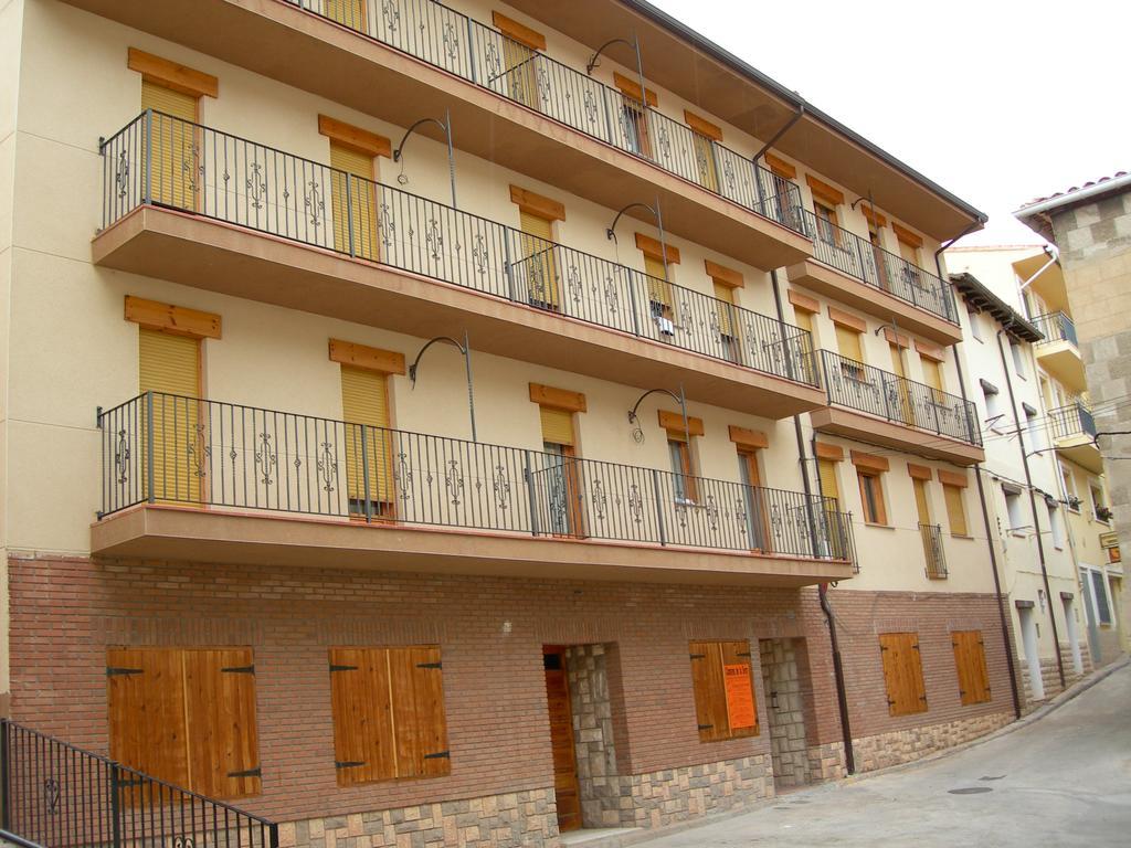 Apartamentos Turisticos Rosario Камарена де ла Сиера Екстериор снимка