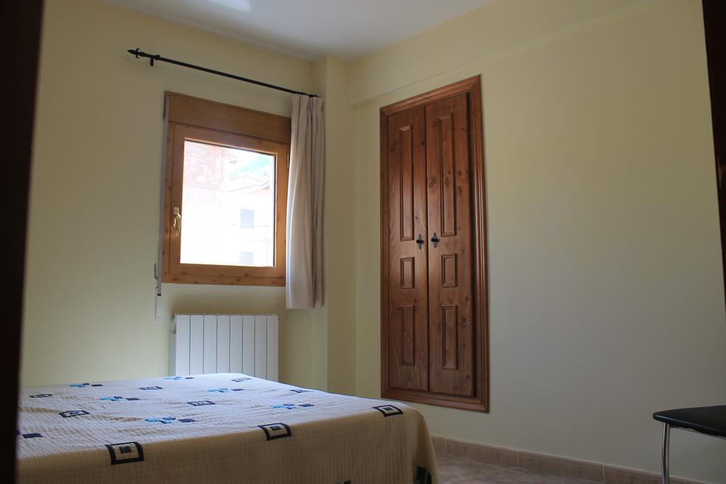 Apartamentos Turisticos Rosario Камарена де ла Сиера Стая снимка
